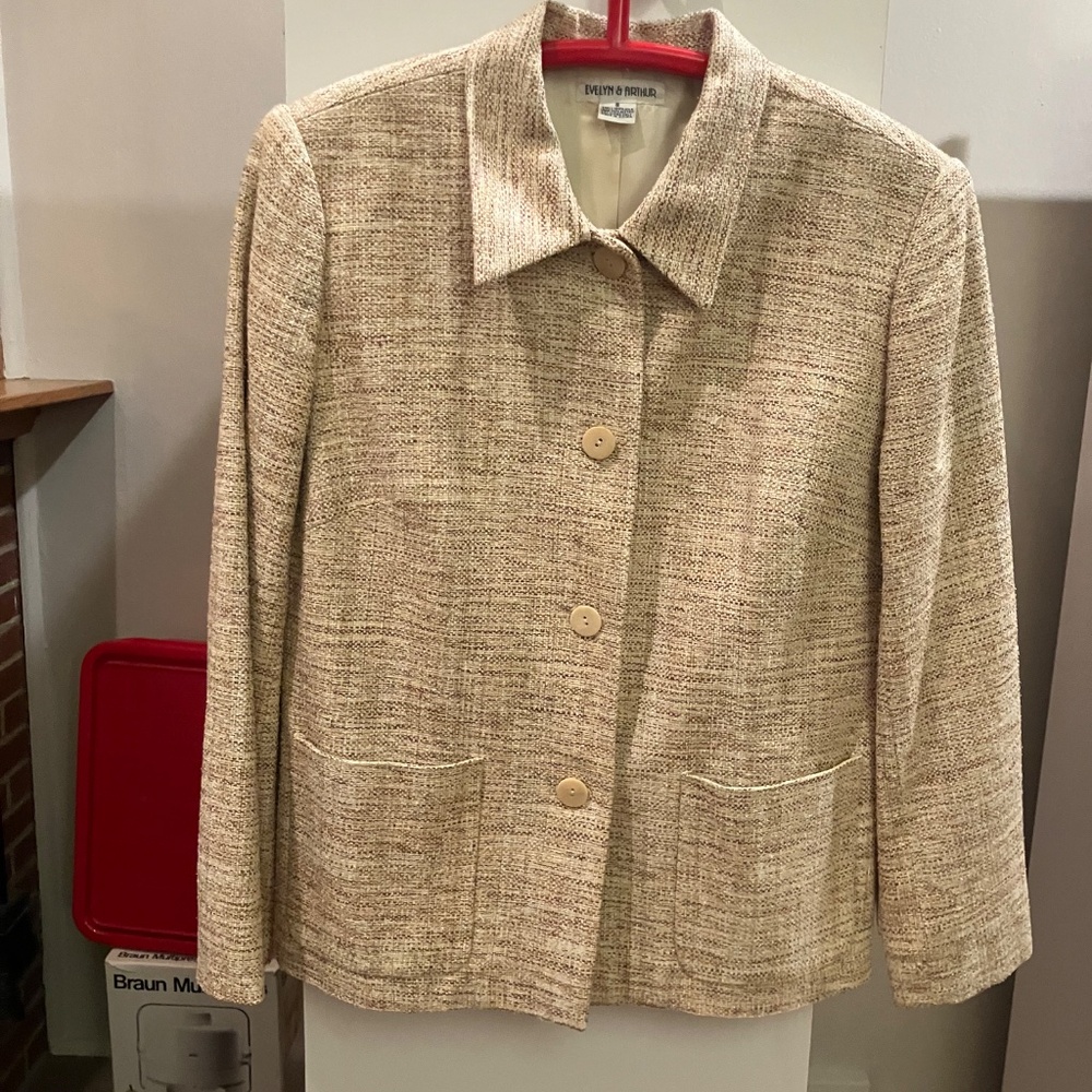 100% silk and fully lined jacket, size small